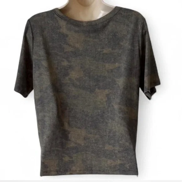 Camo Cutout Tee - Picture 3 of 11